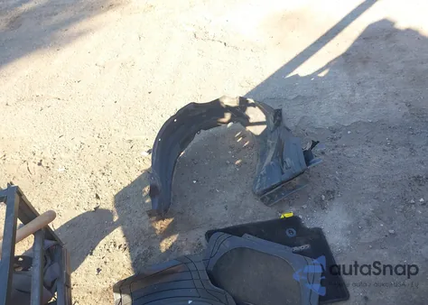 2018 Toyota Corolla Se z USA, uszkodzony, nr VIN 2T1BURHEXJC049375